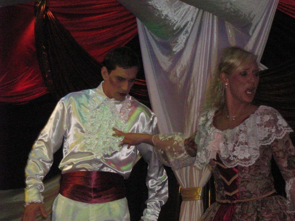 Animation bei Aufführung allsun App.-Hotel Orient Beach