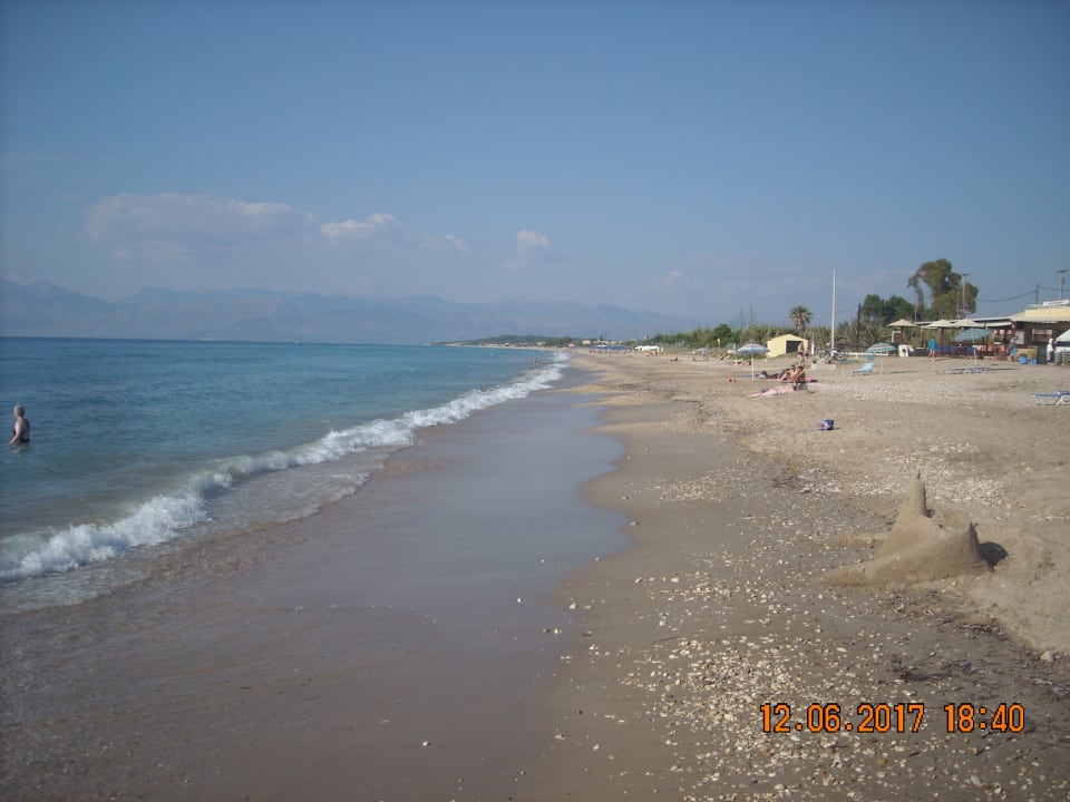 Strand Acharavi Beach Hotel