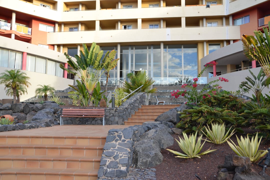 Vom Pool zur Lobby Iberostar Waves Gaviotas Park