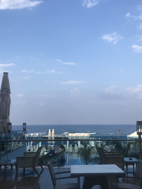 Ausblick Azura Deluxe Resort & Spa Hotel