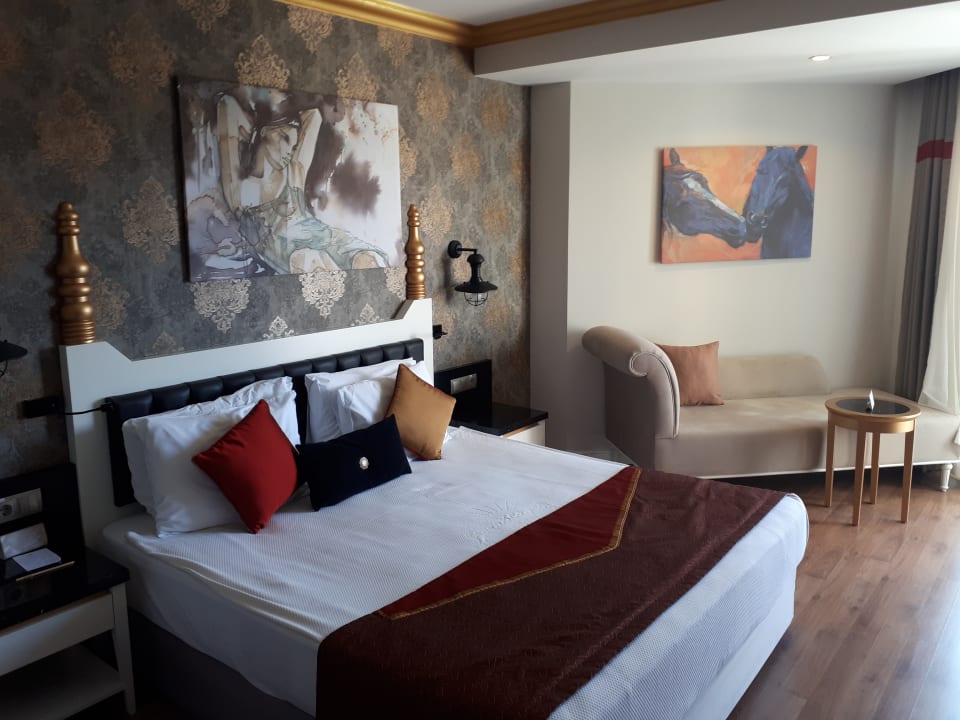 Zimmer Mary Hotel Side