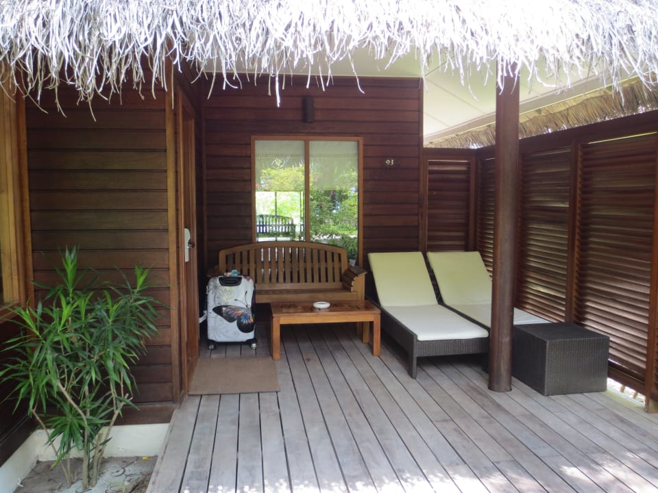 Beach Villa mit Jacuzzi Kuramathi Maldives