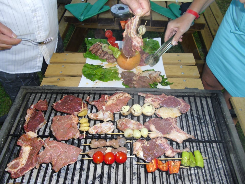 Der Grill ist belegt Royal Atlantis Beach Hotel