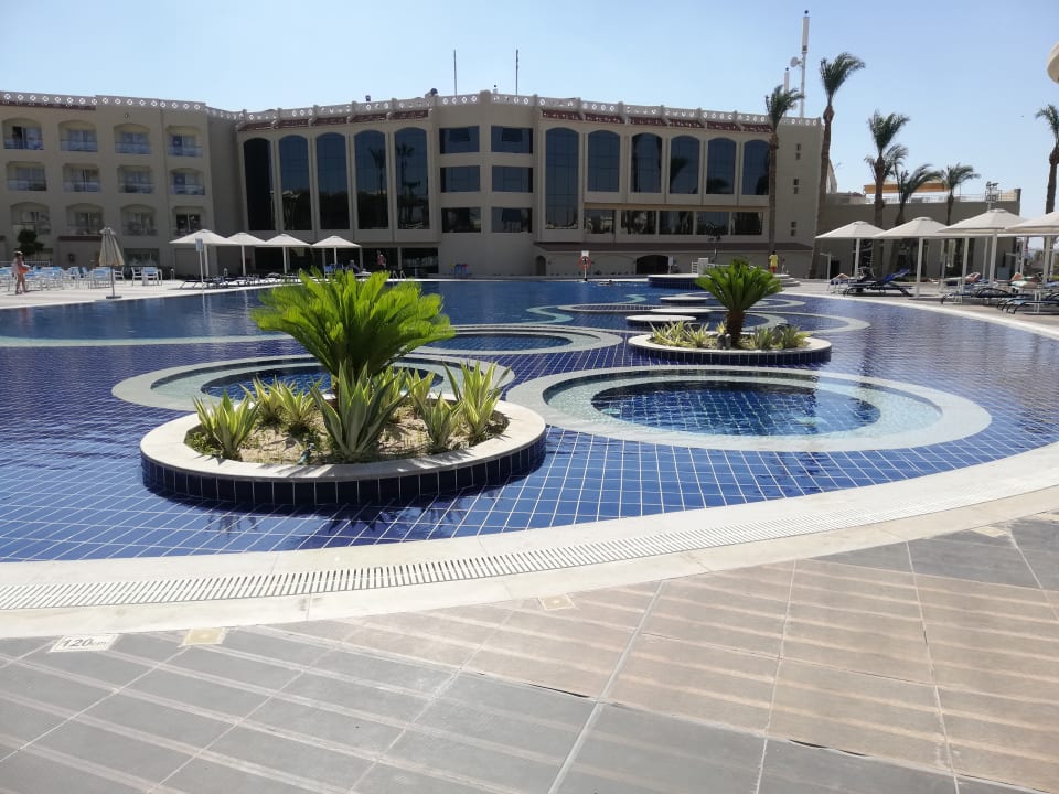 Pool Beach Albatros Resort