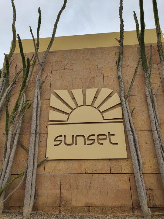 Gastro Salobre Hotel Resort & Serenity