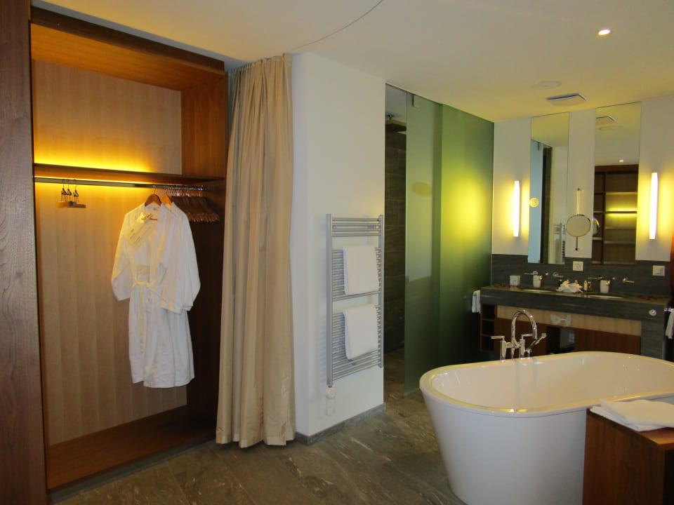 Umkleideraum Waldhotel & SPA Davos - for body & soul