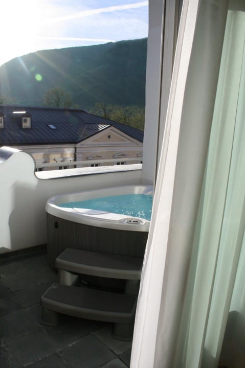 NEW: Whirlpool of artroom "Alpine Crystal" Boutique & Design Hotel ImperialArt