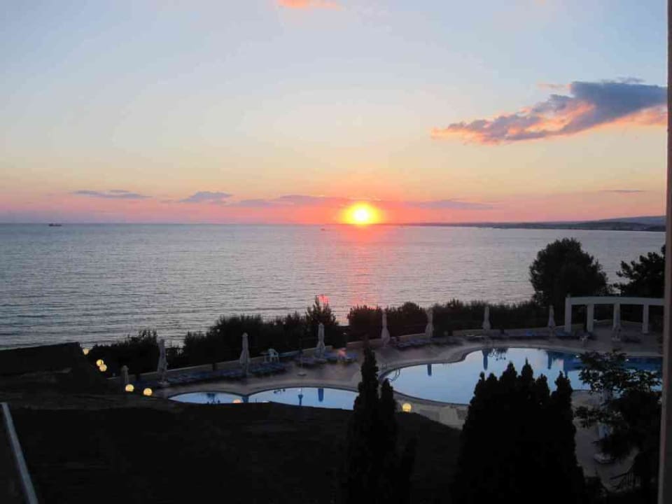 Sonnenuntergang Pomegranate Wellness Spa Hotel