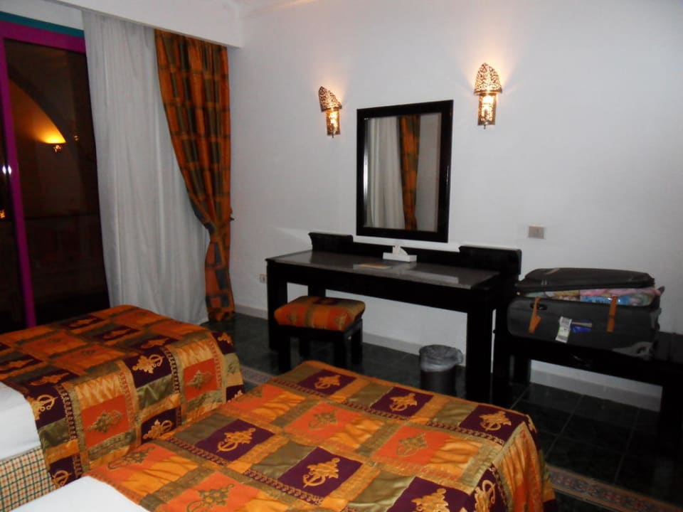2tes Schlafzimmer Pickalbatros Alf Leila Wa Leila Resort - Neverland Hurghada