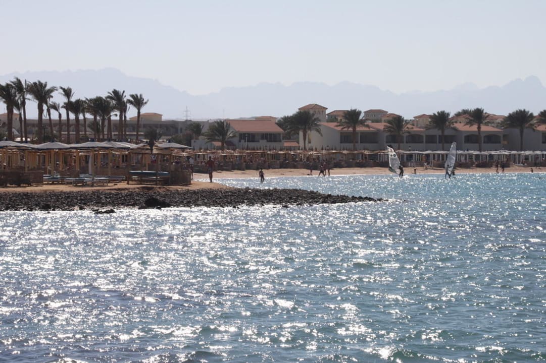 Am Strand Pickalbatros Alf Leila Wa Leila Resort - Neverland Hurghada