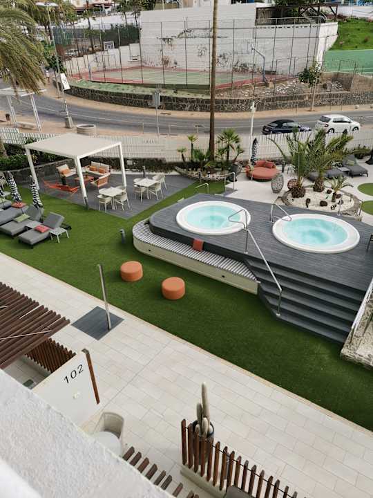 Gartenanlage Hotel LIVVO Anamar Suites