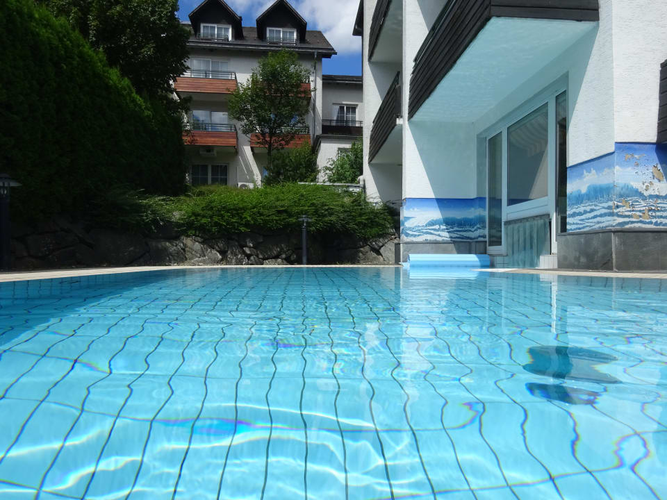Pool Sporthotel zum hohen Eimberg