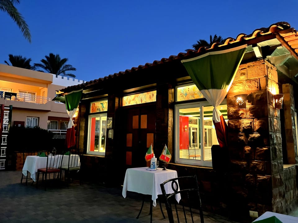 Gastro Golden Beach Resort