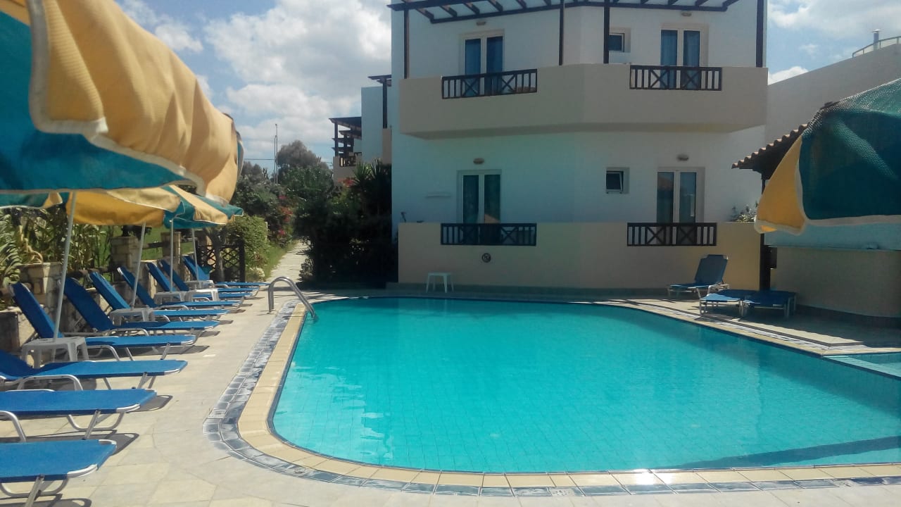 Pool Hotel Dedalos Beach