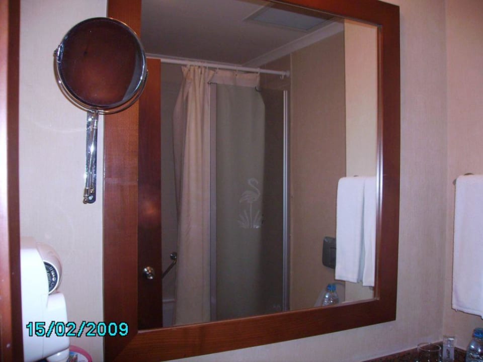 Bad im Familienzimmer Belek Beach Resort Hotel