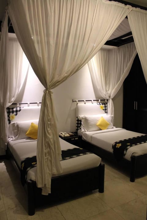 Modernes Zimmer, aber recht klein Candi Beach Resort and Spa