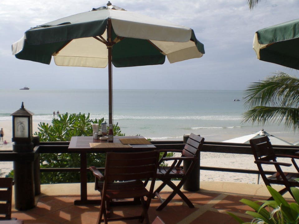 Blick vom Restaurant zum Strand Banana Fan Sea Resort