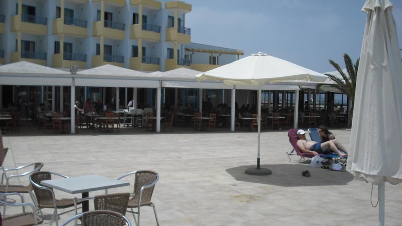 Außenterrasse Hotel Aphrodite Beach Club