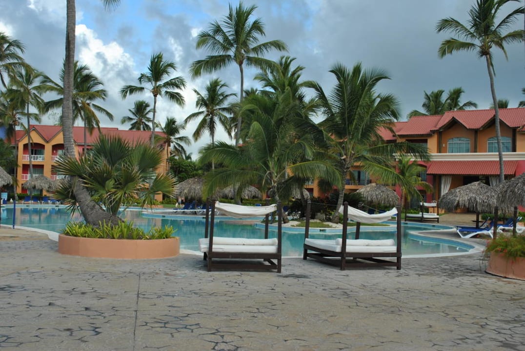 Pool und VIP-Betten Punta Cana Princess All Suites Resort & Spa