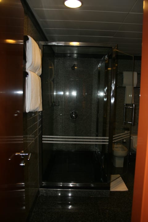 Badezimmer Hilton Dubai Creek - Dusche Golden Sands Hotel Creek