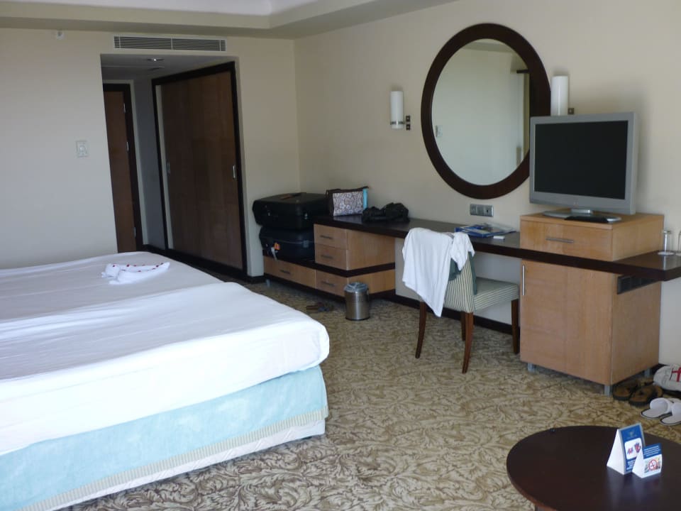 Geräumiges Zimmer Royal Wings Hotel