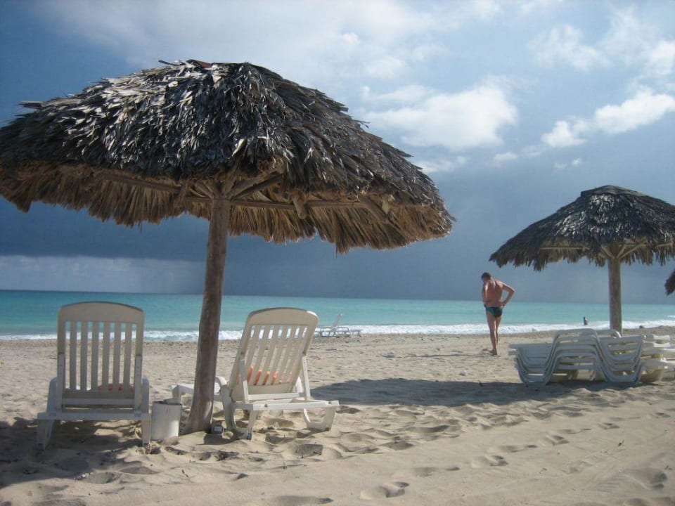 Warten auf den Regen. Sehr reizvoll Hotel Brisas del Caribe