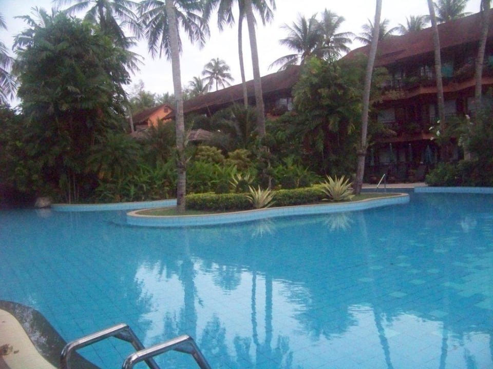 Pool Courtyard by Marriott Phuket, Patong Beach Resort