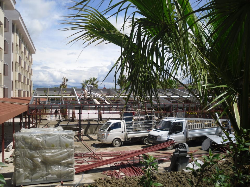 Baustelle Hane Family, neues Hallenbad? Hane Family Resort