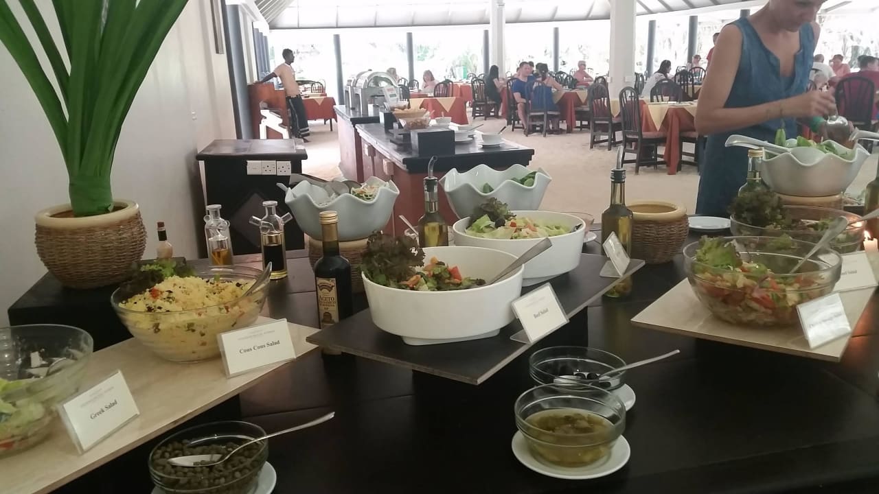 Salatbüffet Adaaran Select Hudhuran Fushi - Premium All Inclusive