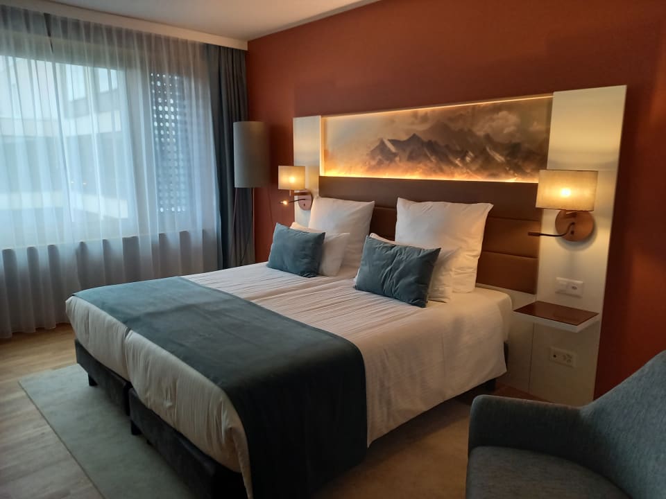 Zimmer Leonardo Hotel Zurich Airport