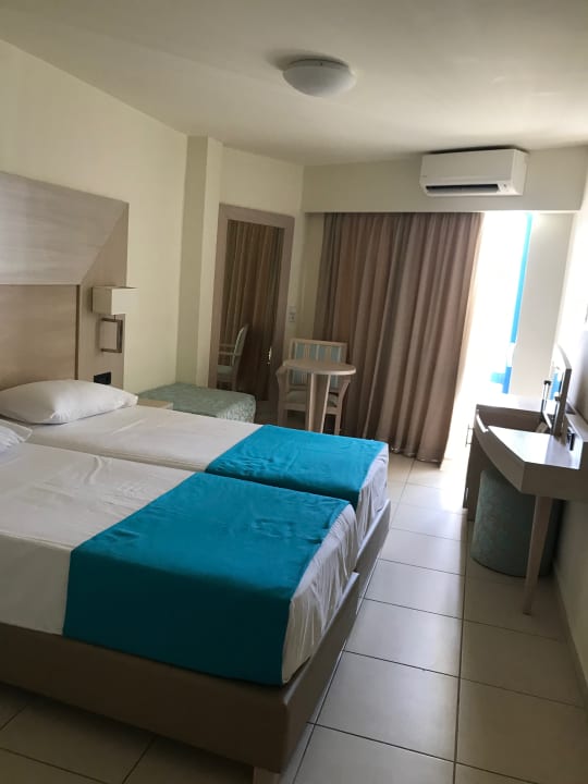 Zimmer Hotel Aphrodite Beach Club