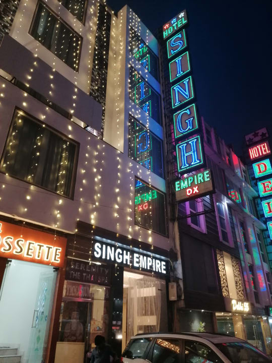 Außenansicht Hotel Singh Empire Dx