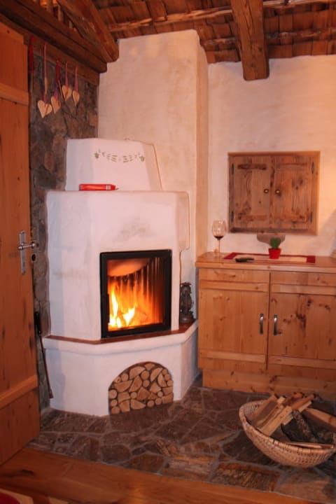 Gmüatliche Stubn Almdorf Flachau