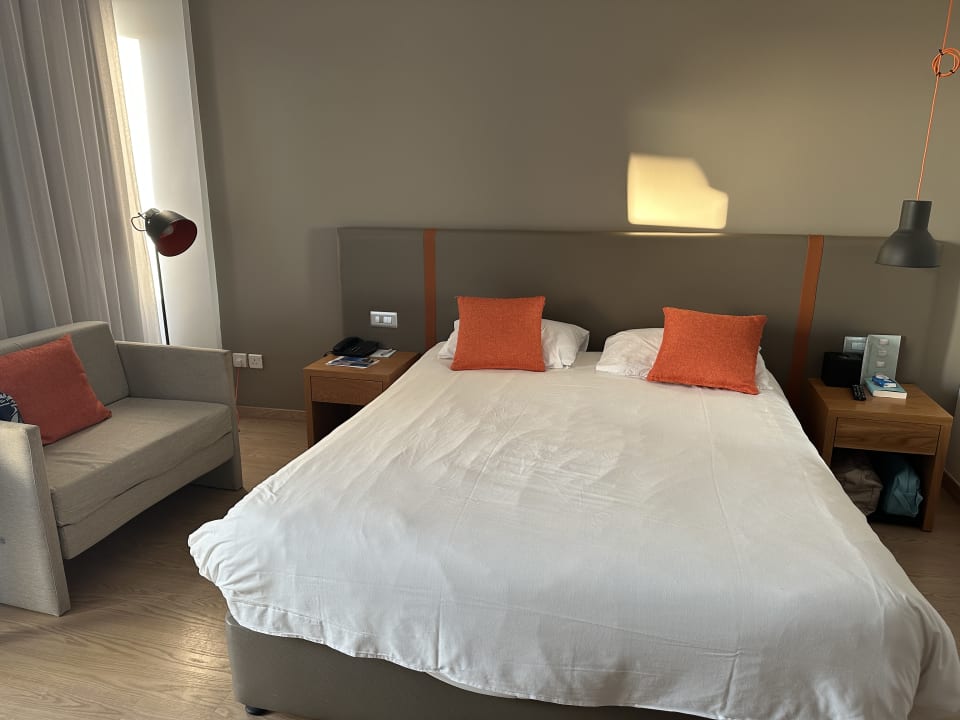 Zimmer Crystal Springs Beach Hotel