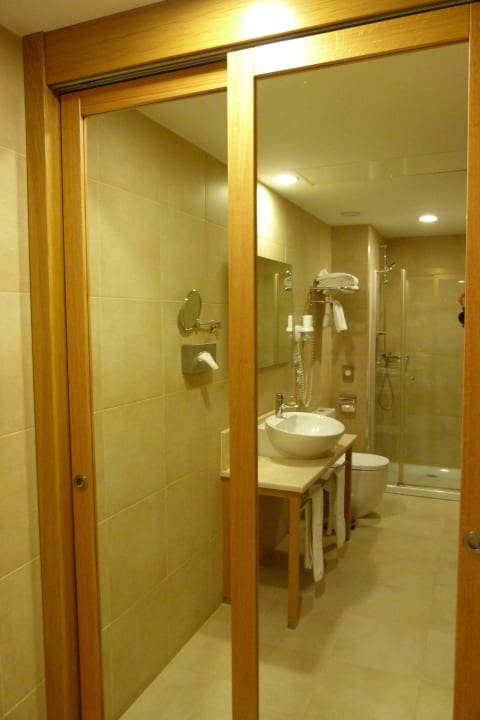 Bad bei modernen Zimmer Hesperia Córdoba