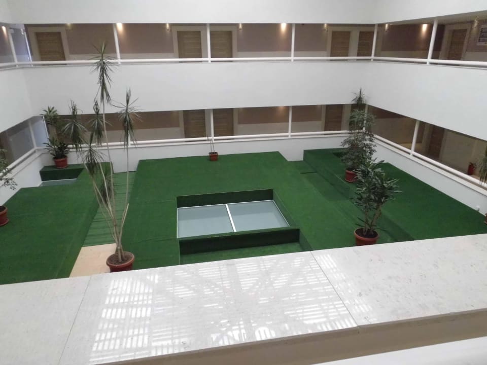 Lichthof  Carine Hotel Delfin