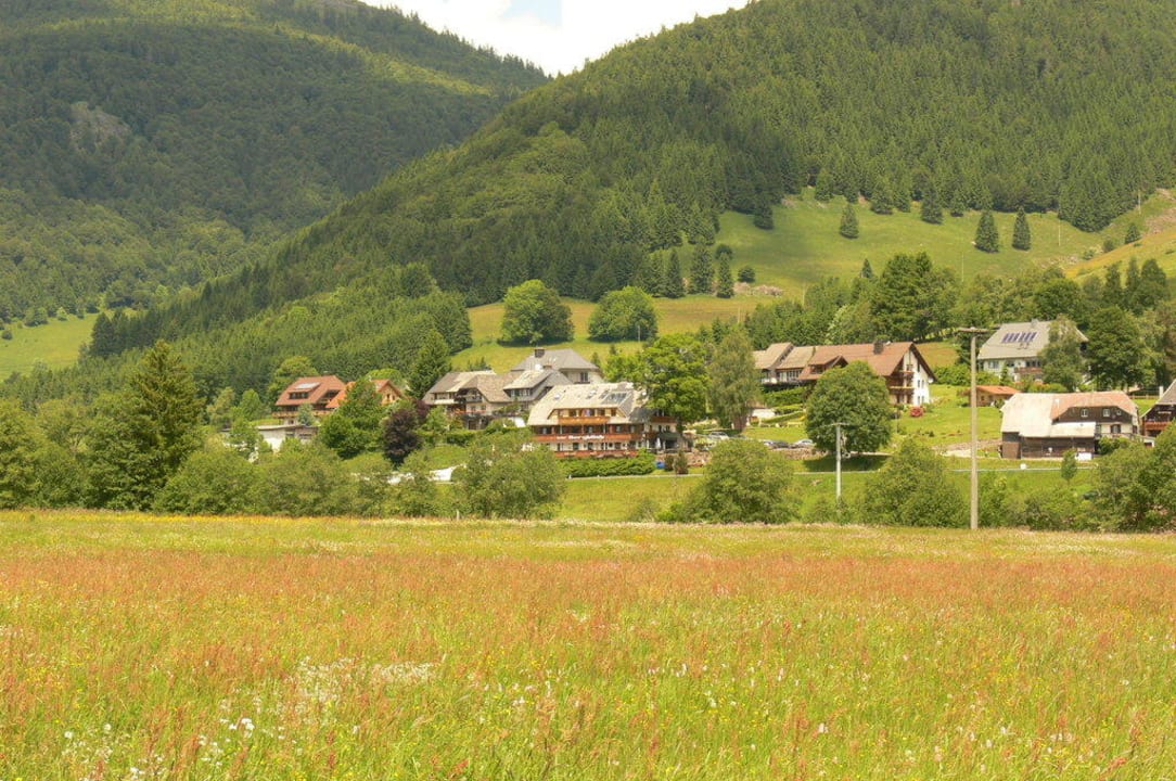 Hotellage unten in der Mitte Hotel Landgasthof Bergblick