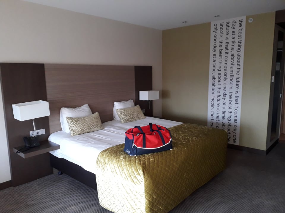 Zimmer Van der Valk Hotel Düsseldorf