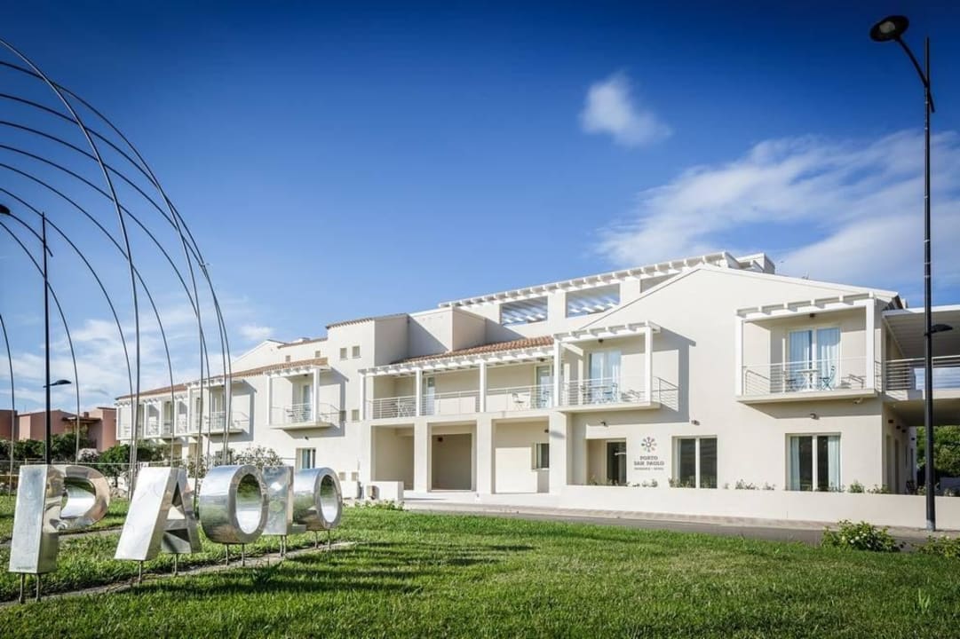 Swimming pool Hotel Residence Porto San Paolo