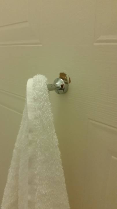 Defekter Türhaken Hotel The Pier