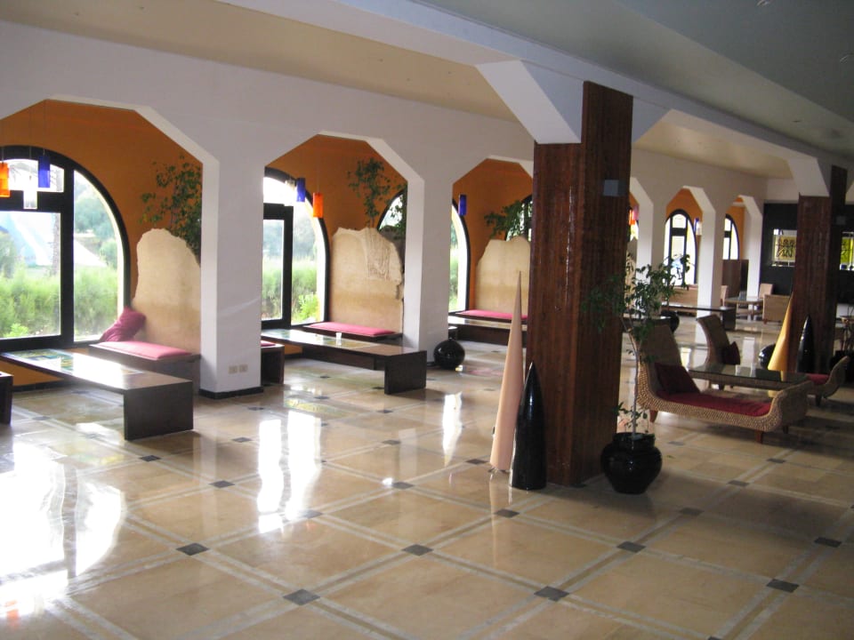 Lobby Hawai Beach Club