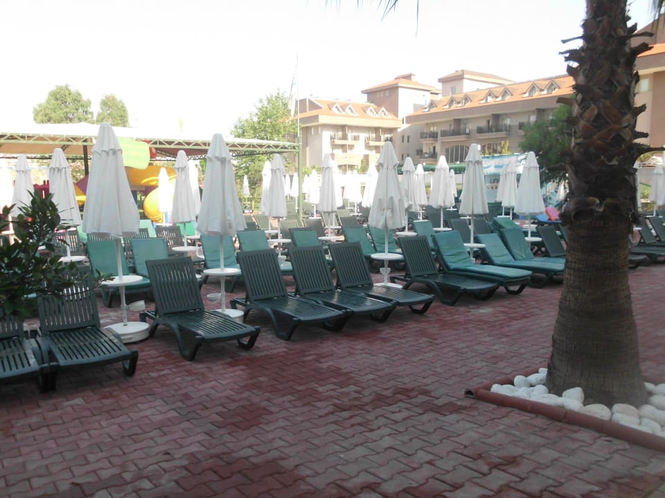 Sehr viele Liegemöglichkeiten Hane Family Resort