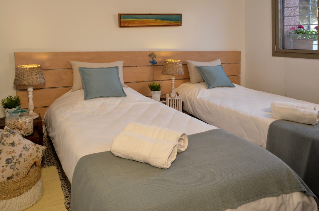 Zimmer The House By The Sea