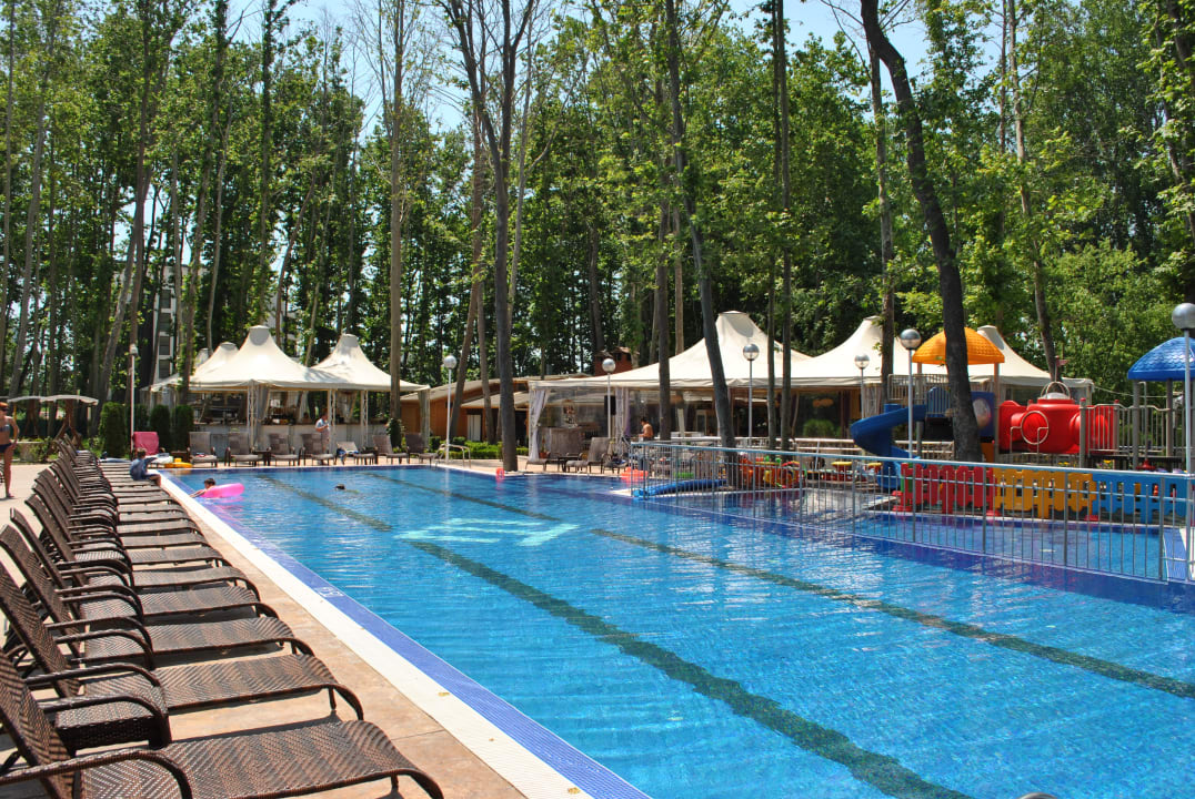 Pool Tarsis Club