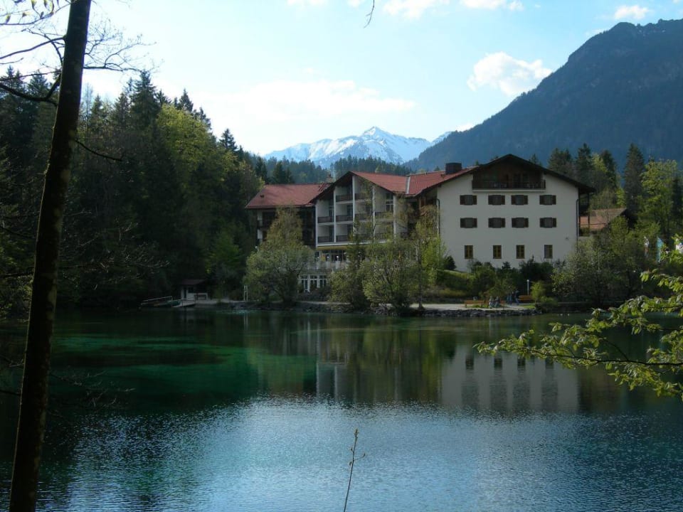 Hotelansicht vom Badersee Hotel Am Badersee