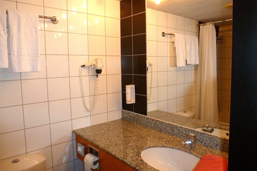 Waschtisch im Bad Hotel Don Giovanni Prague