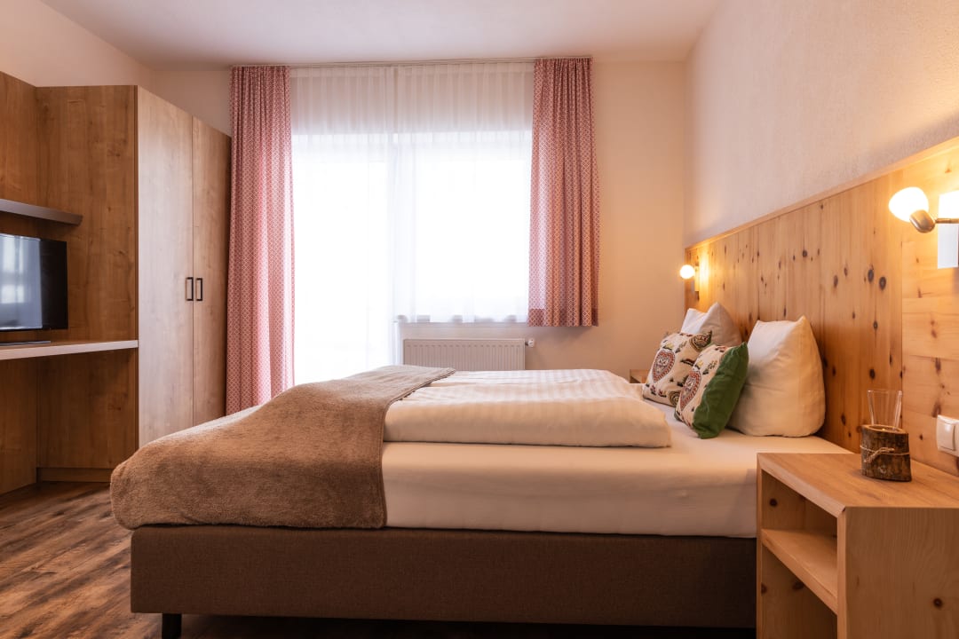 Zimmer Appartementhaus Pitztal Living