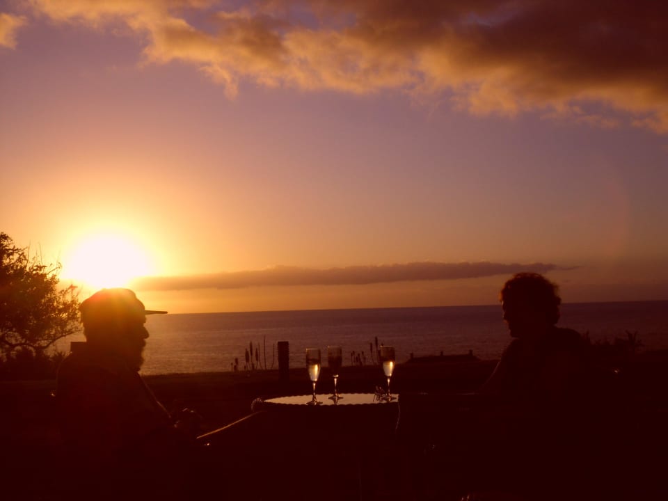 Mit einem Glas Sekt abends auf der Terrasse La Palma Princess
