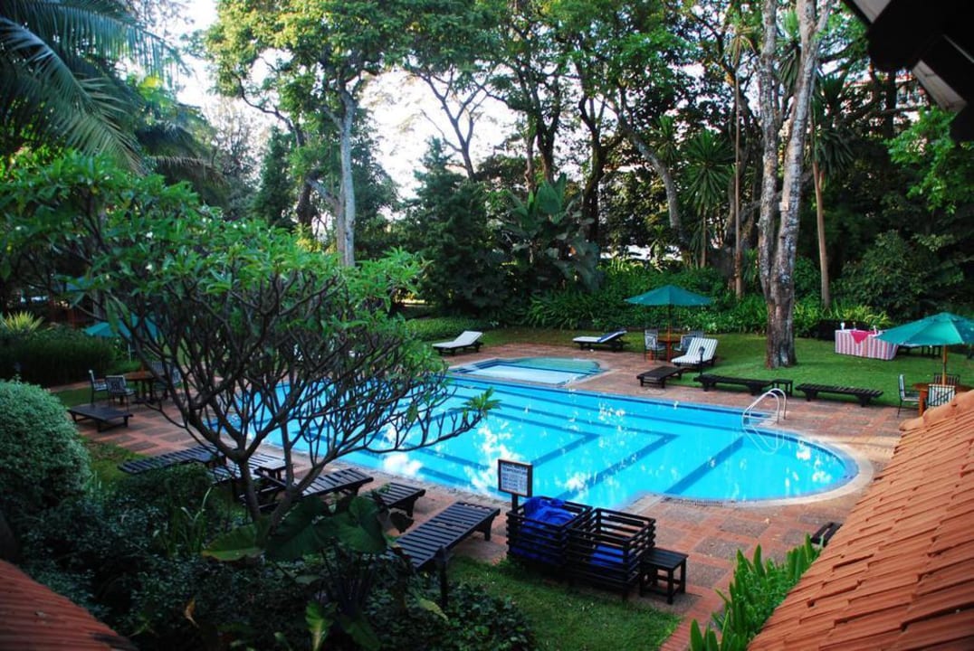 Poolanlage Hotel Southern Sun Mayfair