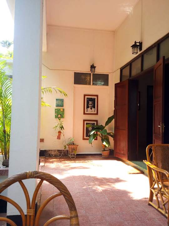 Frühstücksterrasse Lani's House by the Ponds